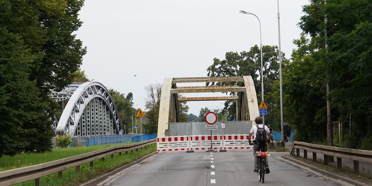 Południowy most Jagielloński zamknięty dla ruchu na czas remontu. Wdrożono zastępczą organizację ruchu. Wrocław, 4.08.2024
