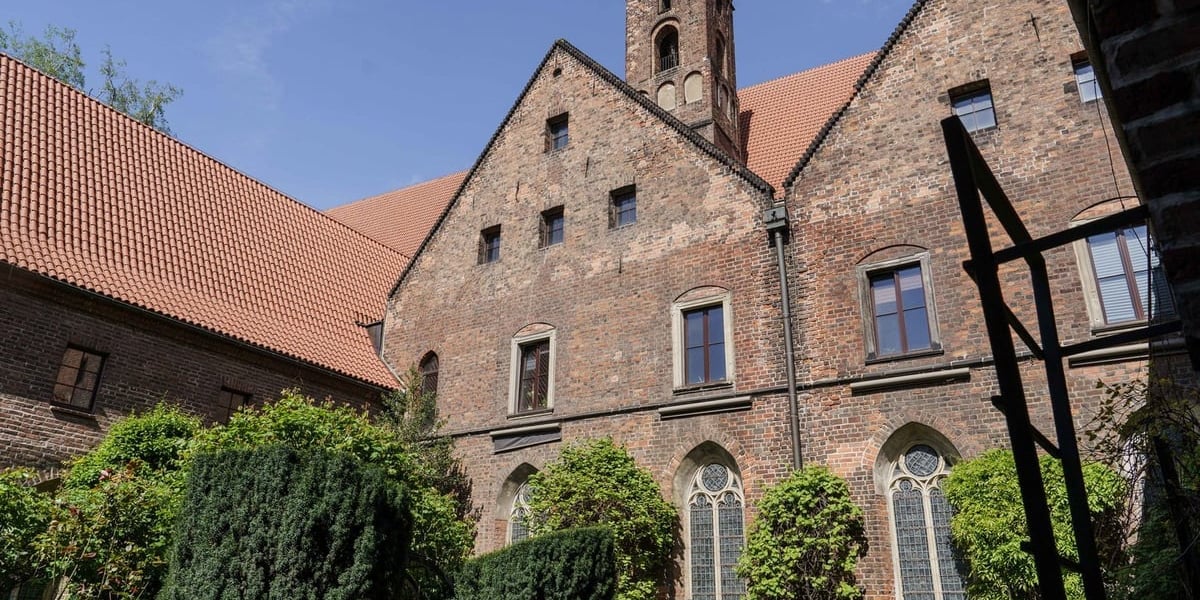 Budynek Muzeum Architektury przy ul. Bernardyńskiej 5 we Wrocławiu 
