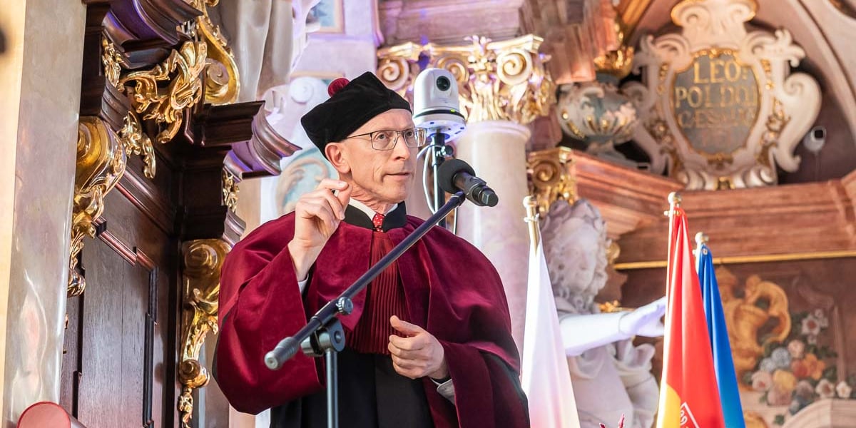 Kardiolog, prof. Thomas H. Marwick z Australii, nowy doktor honoris causa Uniwersytetu Medycznego we Wrocławiu
