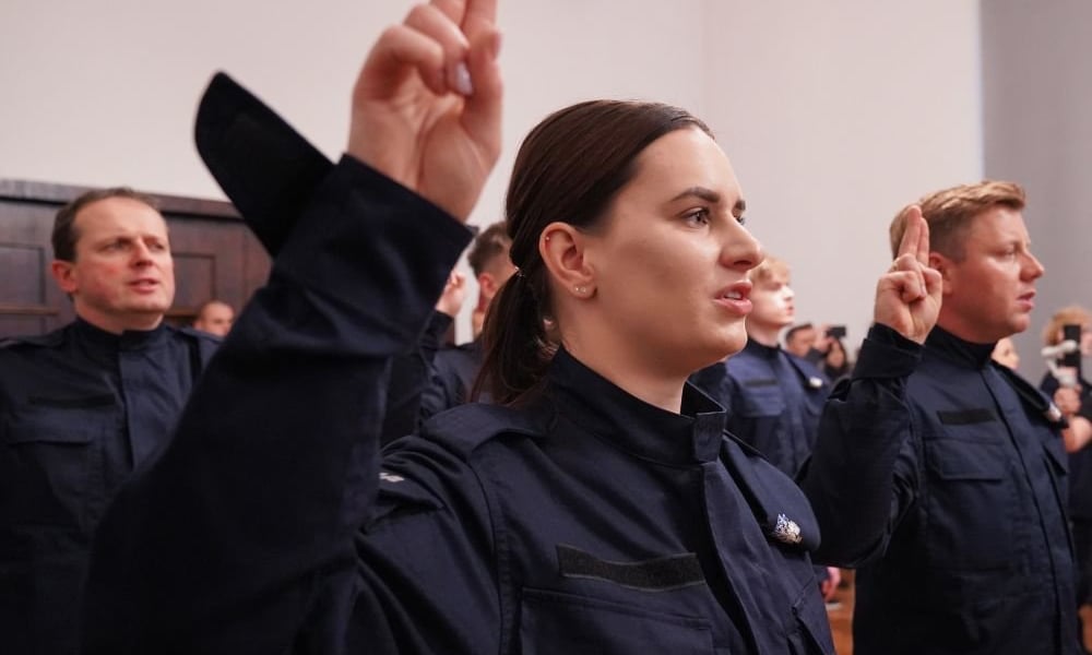 Ślubowanie nowych funkcjonariuszy policji we Wrocławiu
