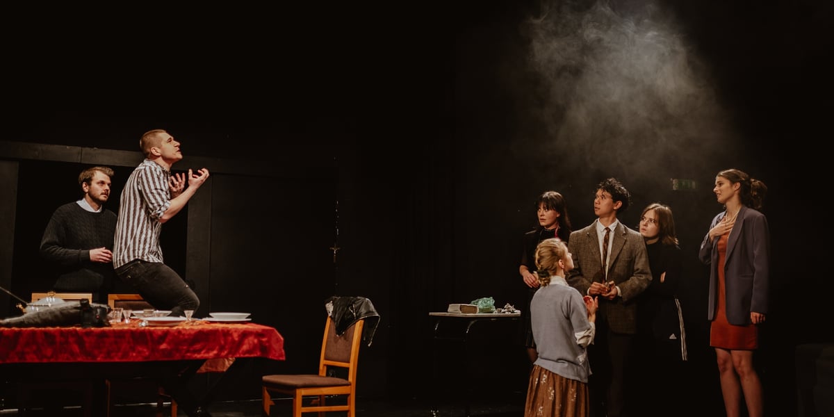 Popis studentów szkoły teatralnej we Wrocławiu. 