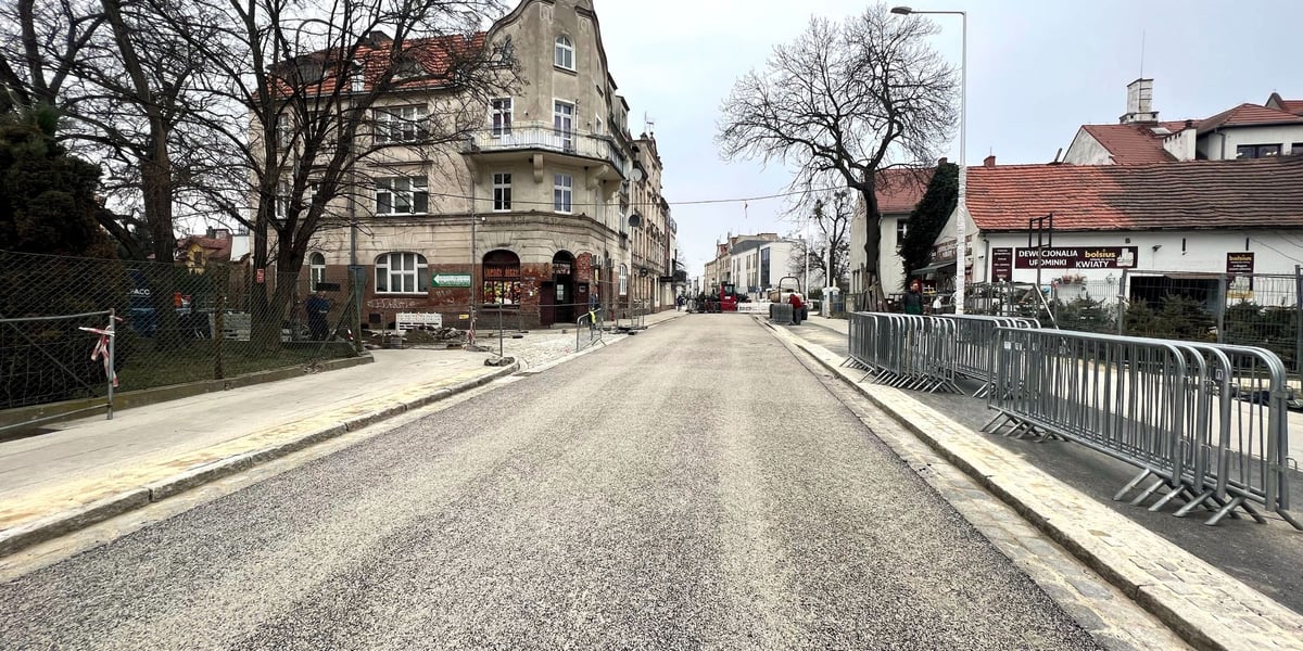 Remont na ulicy Dolnobrzeskiej dobiega końca. Na zdjęciu prawie gotowy odcinek ulicy 