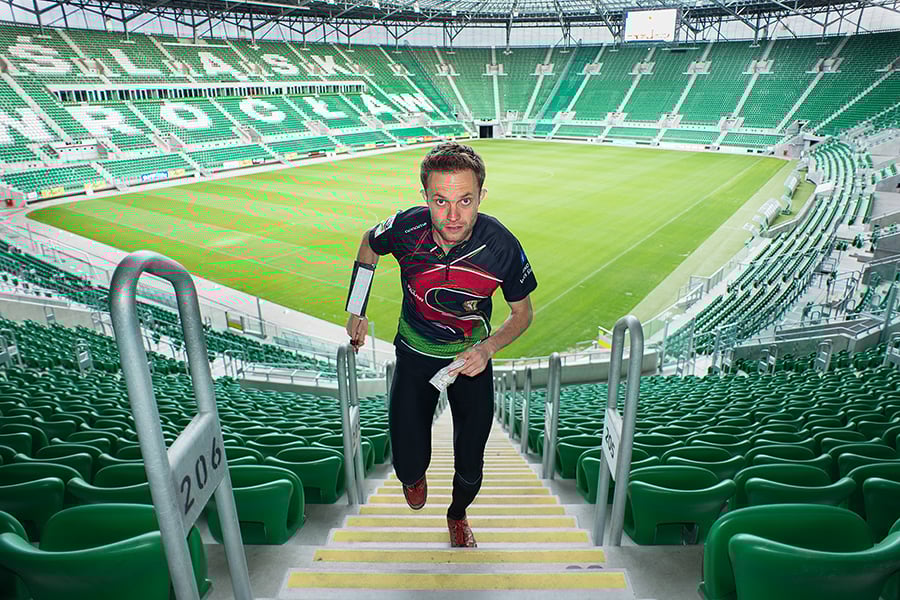 13.09. Co łączy stadion, kompas i mapę?