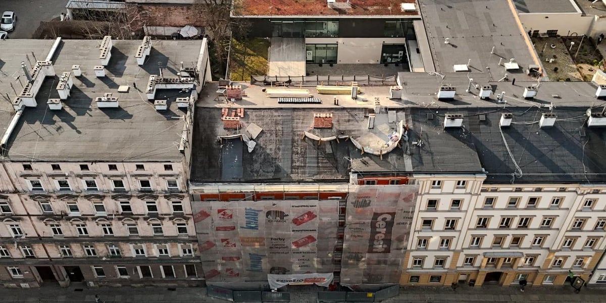 Remontowane kamienice na Przedmieściu Oławskim