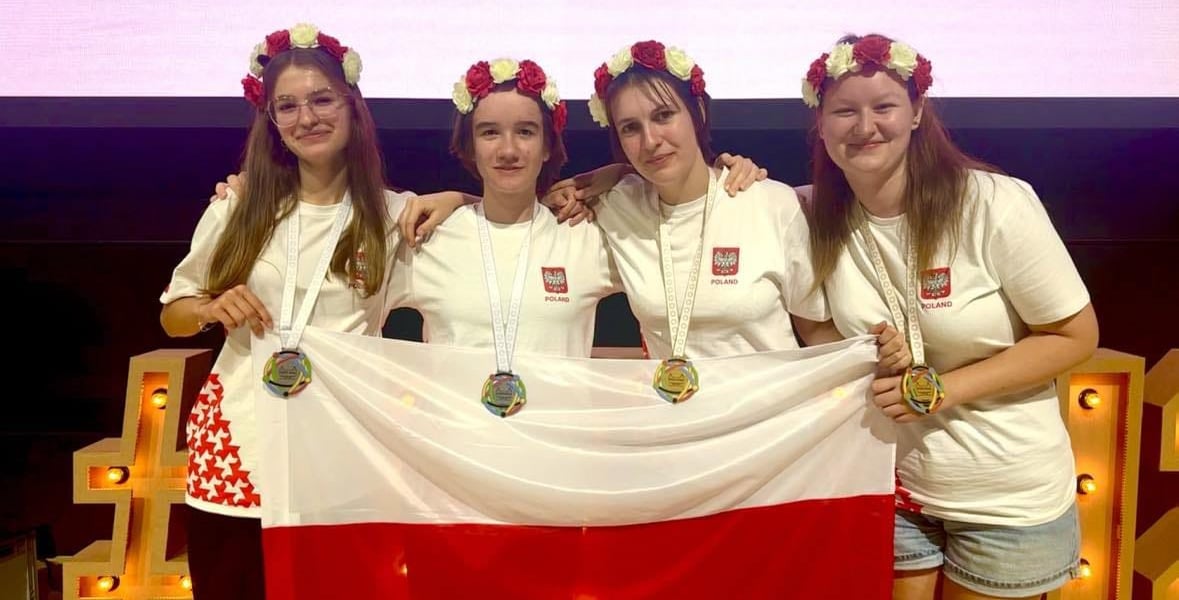 Od lewej: Magdalena Pawicka, Daria Lobas, Milena Jaroszewicz i Paulina Żeleźnik.