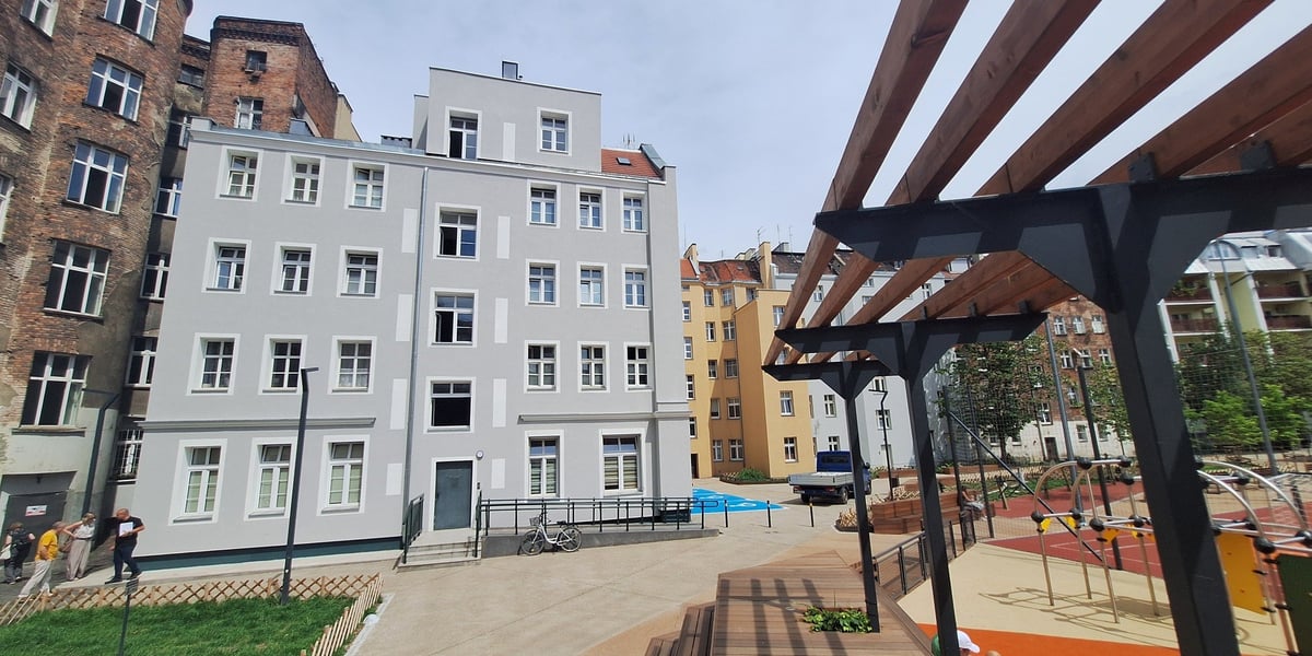 Remont oficyny kamienicy przy ul. Łukasińskiego we Wrocławiu
