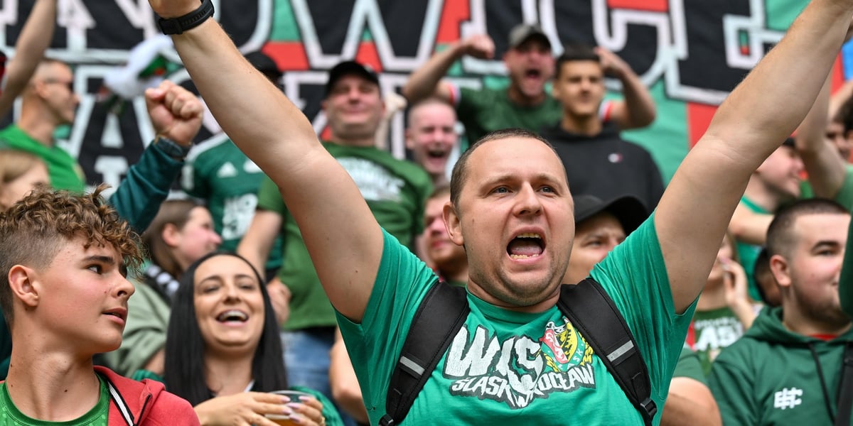 Kibice podczas meczu Śląsk Wrocław - Ruch Chorzów we Wrocławiu. 