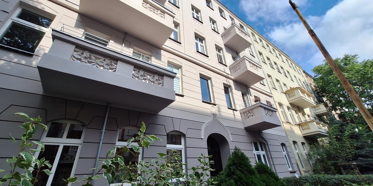 Wyremontowana elewacja frontowa kamienicy nr 36 przy Daszyńskiego
