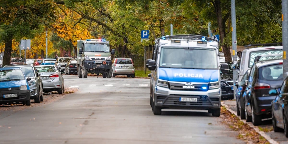 Saperzy na Januszowickiej - zakończyła się akcja podejmowania niewybuchu