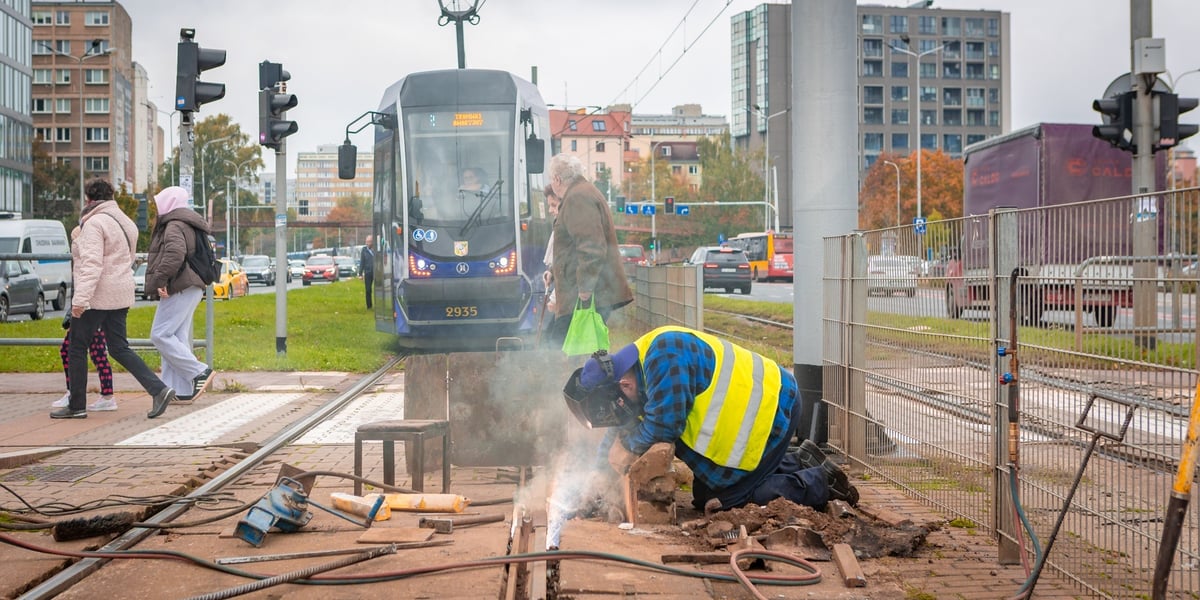 Naprawa torowiska na pl. Jana Pawła II - 15.10.2025