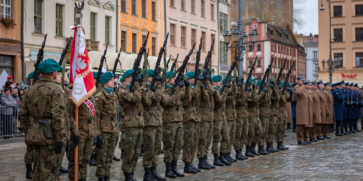 Oficjalne obchody Święta Niepodległości na wrocławskim Rynku 