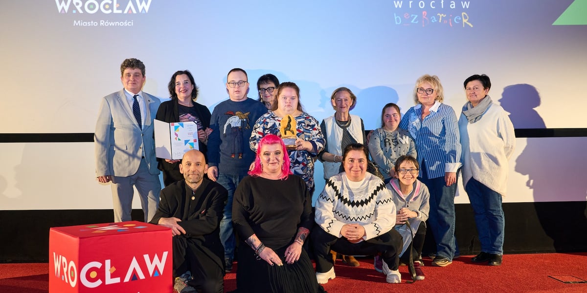 Laureaci statuetki i certyfikatu "Wrocław bez Barier" 2025.