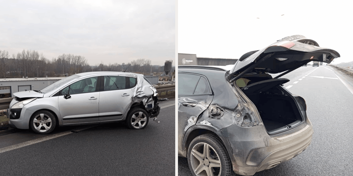 Dwa z trzech rozbitych aut na AOW