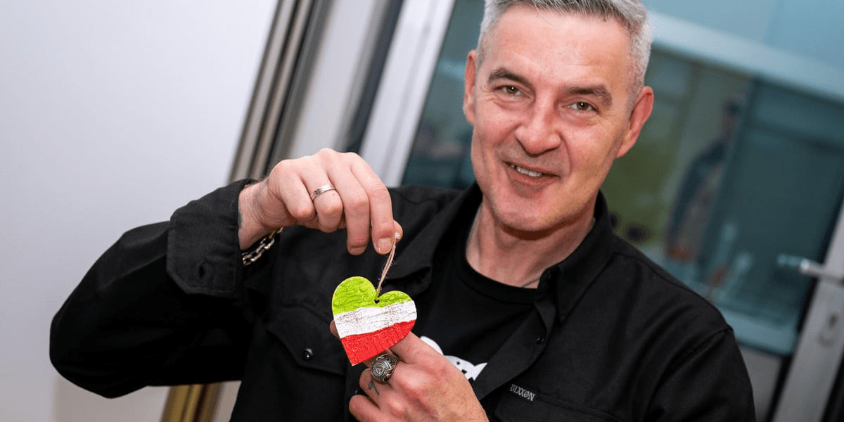 Maciej Zieliński z bombką