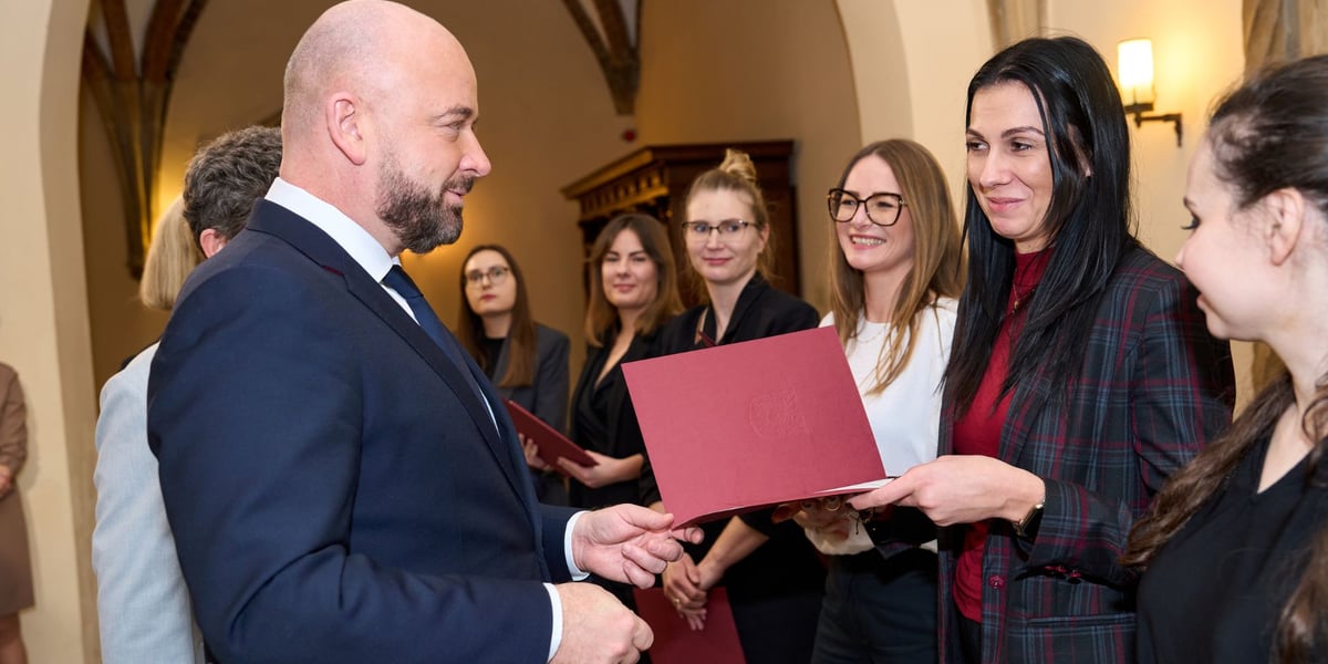 Uroczystość wręczenia aktów dla nauczycieli