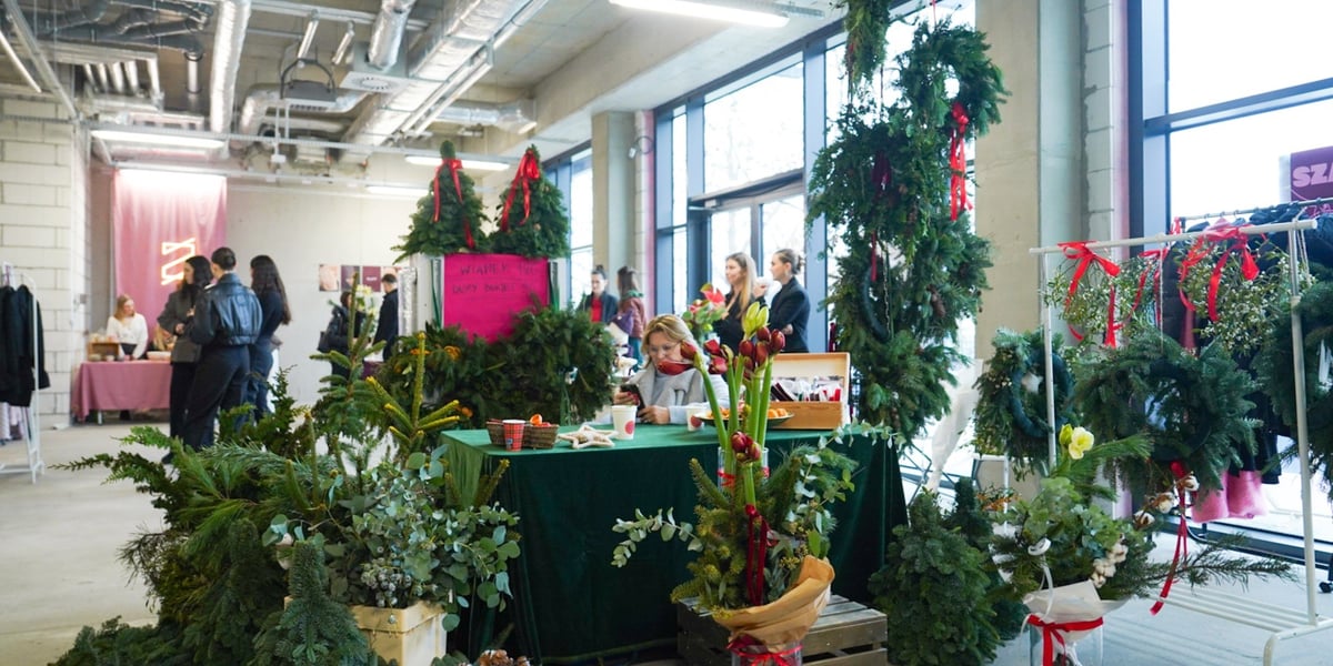 Targi LOOP flea market we wrocławskich Bulvarach - ozdoby świąteczne