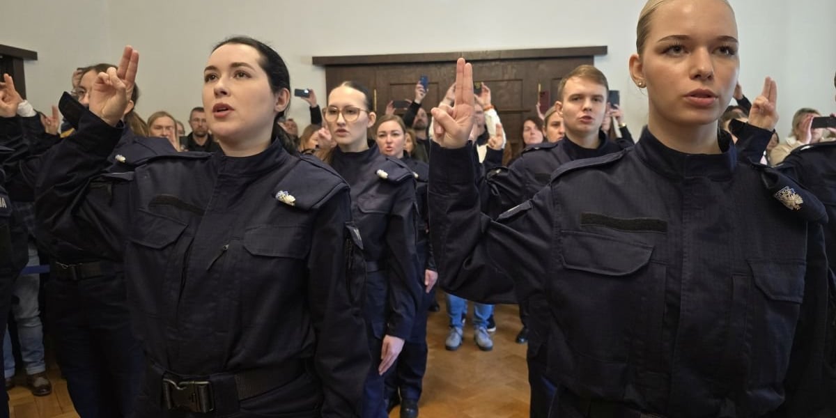 Ślubowanie nowych policjantek i policjantów we Wrocławiu