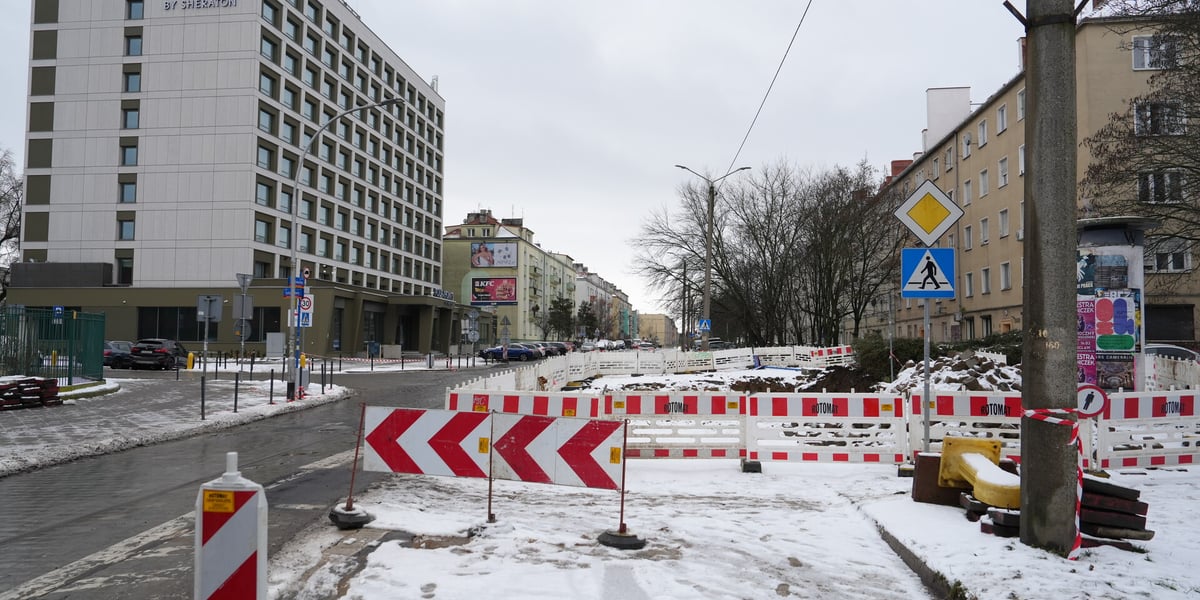 Odgrodzone miejsce awarii magistrali na Gajowicach 