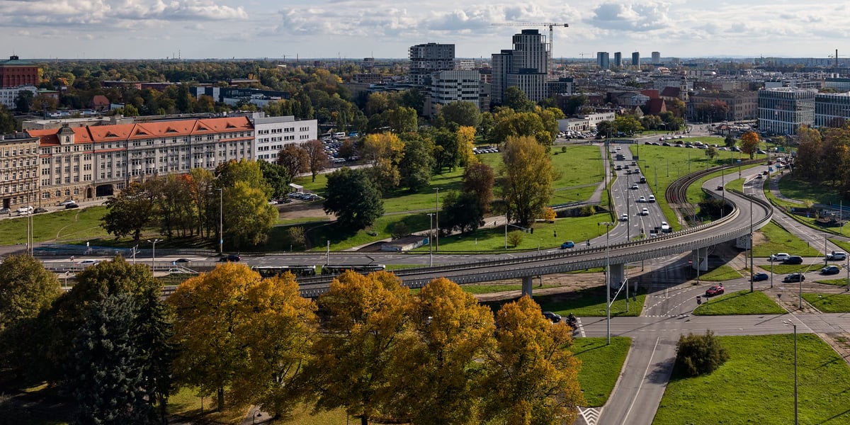 Estakada na Placu Społecznym, widok z drona 