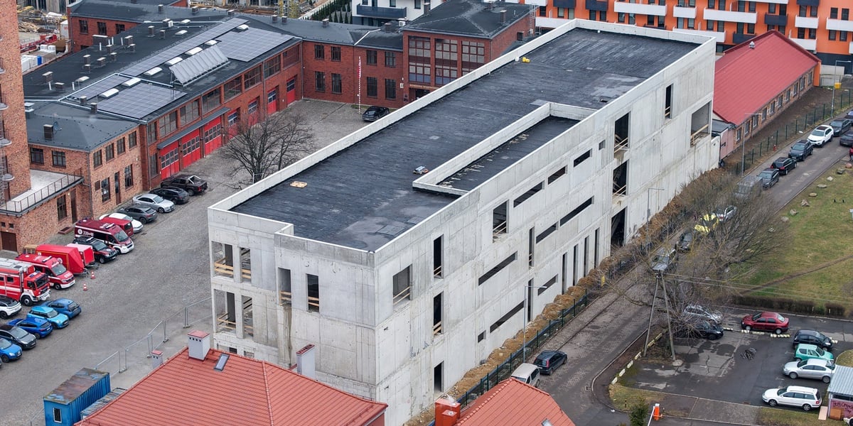 Nowo powstające Centrum Zarządzania Bezpieczeństwem Województwa Dolnośląskiego przy ul. Borowskiej