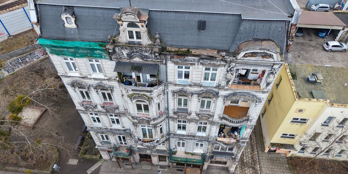 Kamienica nr 4 przy ulicy Wysokiej - zdjęcie z lotu ptaka