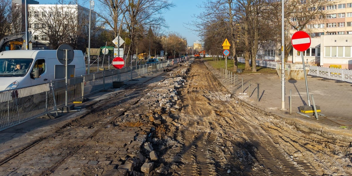 Postęp prac rozbiórkowych na ulicy Gajowickiej 