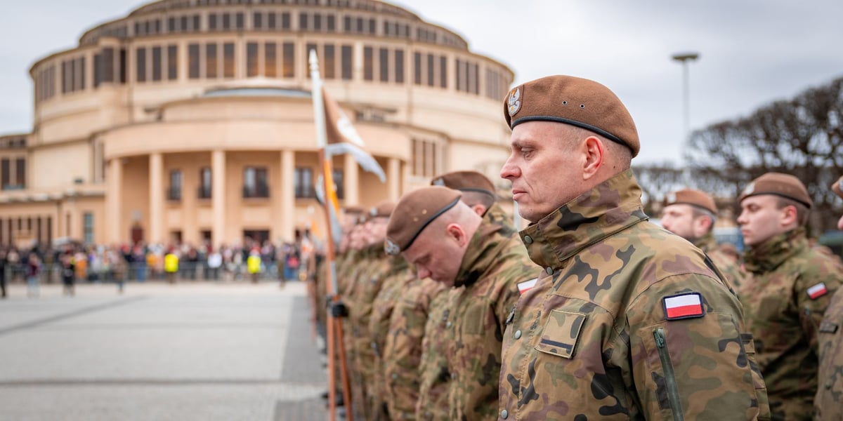 Mężczyźni i kobiety. Żołnierze 16 Dolnośląskiej Brygady Obrony Terytorialnej, 28 marca 2026 r. 