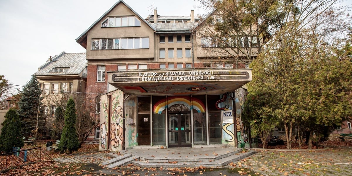 Budynek dawnych klinik na Bujwida