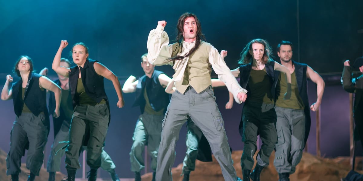 Rafał Kozok jako Tadeusz Kościuszko w jednej ze scen musicalu w Teatrze Muzycznym Capitol