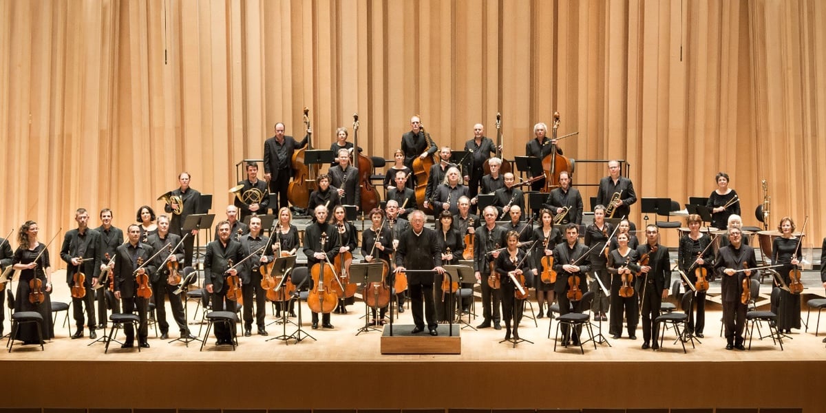 Orchestre des Champs-Élysées zagra pod dyrekcją Philippe'a Herreweghe