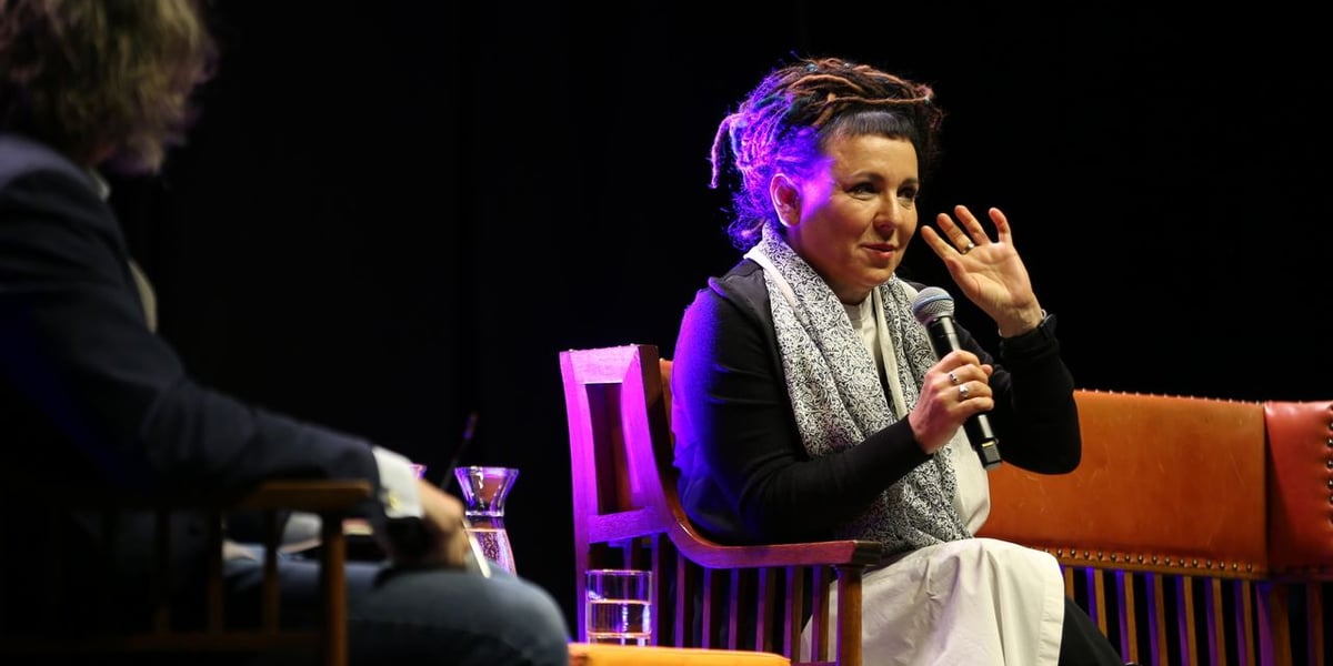 Olga Tokarczuk podczas spotkania z czytelnikami w Hali Stulecia