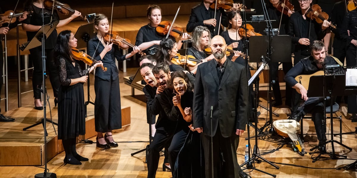 Koncert barokowej muzyki francuskiej pod dyrekcją Vincente'a Dumestre'a był pełnym dowcipu mini-spektaklem