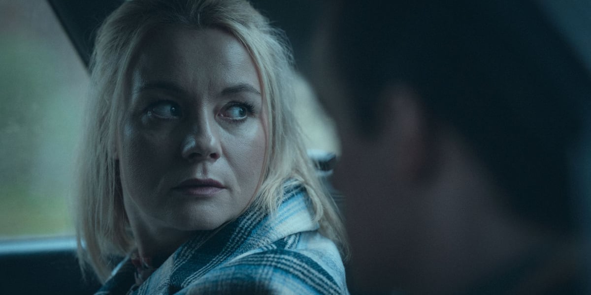 Na zdjęciu Anna Ilczuk. Kadr z serialu "Pewnego razu na krajowej jedynce" Netflixa