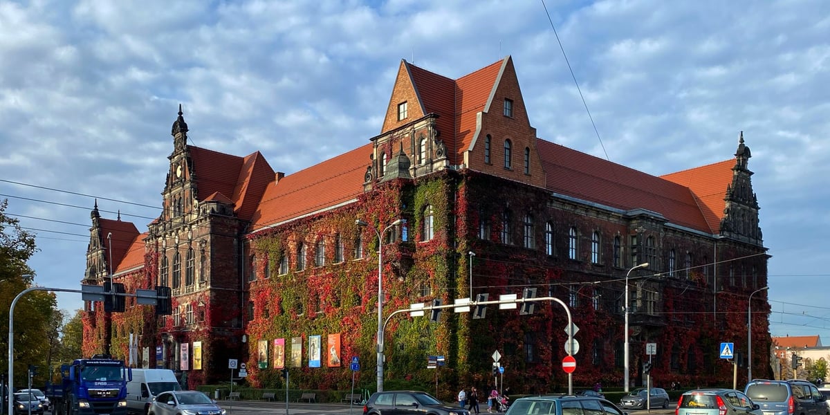 Na zdjęciu gmach główny Muzeum Narodowego we Wrocławiu
