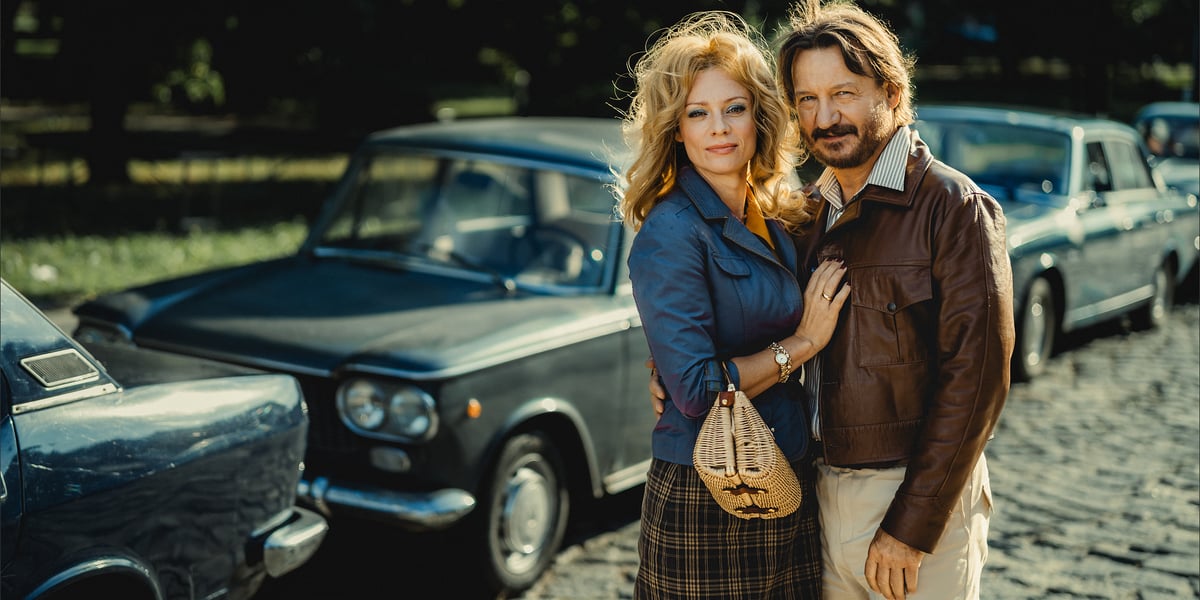 Kadr z filmu "Różyczka 2" - na zdjęciu po lewej Magdalena Boczarska, po prawej - Robert Więckiewicz