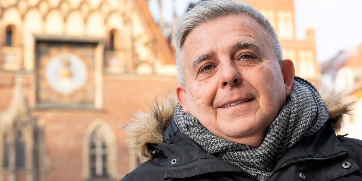 Przewodnik Jacek Myszkowski, twórca profilu Książki z Wrocławiem w tle