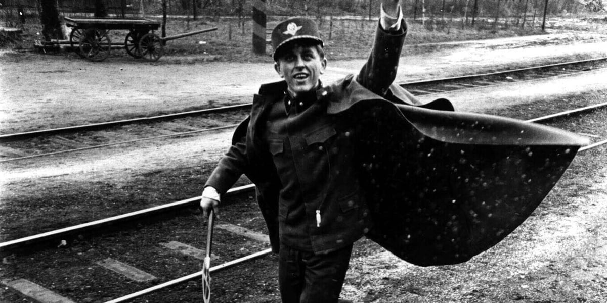Kadr z filmu „Pociągi pod specjalnym nadzorem”, reż. Jiri Menzel, 1966