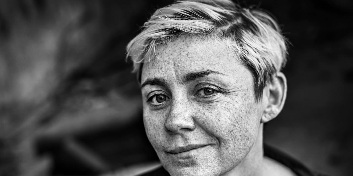 Maria Peszek - czytany przez nią tekst będzie można posłuchać oglądając żywe murale na Kinomuralu 2024 we Wrocławiu 