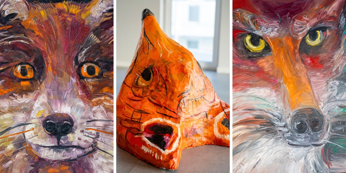 Na zdjęciu trzy przedstawienia lisa z prac Poli Dwurnik w Krupa Gallery