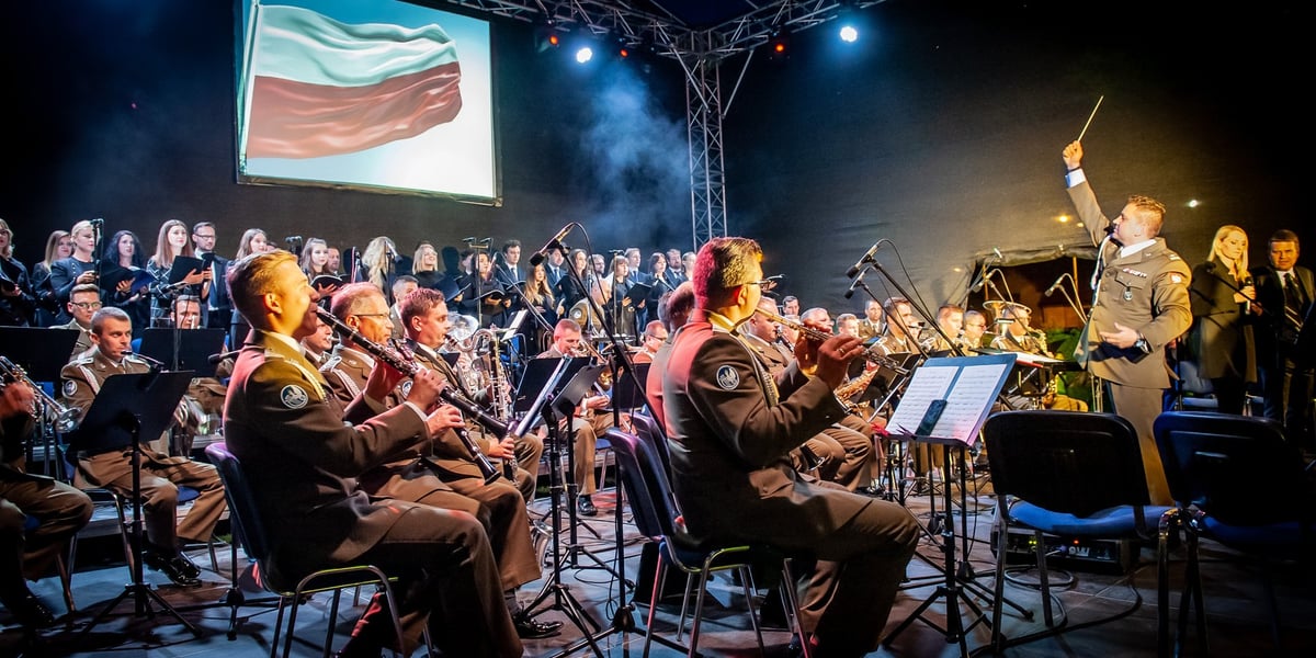 Orkiestra Reprezentacyjna Wojsk Lądowych, która wystąpi 14 sierpnia na wyjątkowym koncercie w bazylice św. Elżbiety