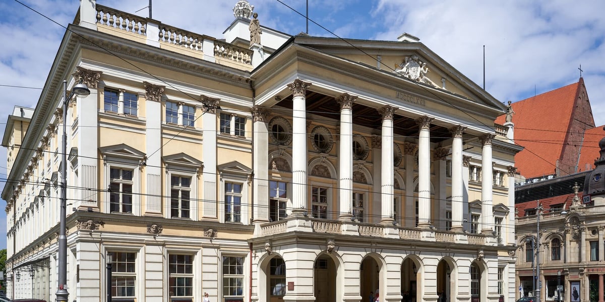 Gmach Opery Wrocławskiej przy ulicy Świdnickiej