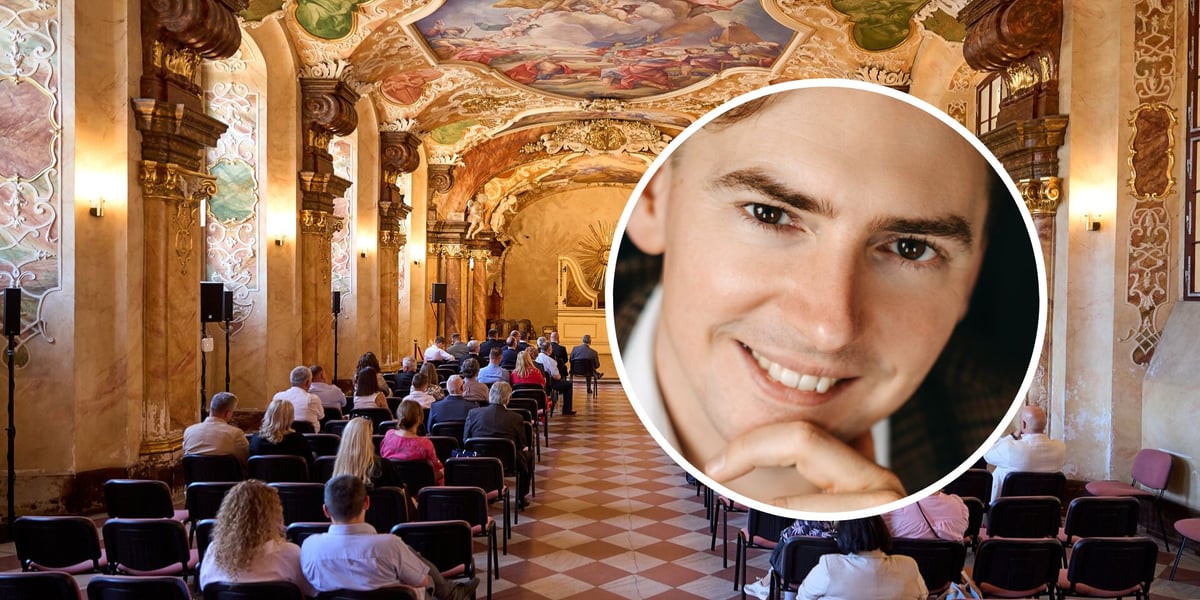 W tle: Oratorium Marianum, w kółku: Grzegorz Niemczuk