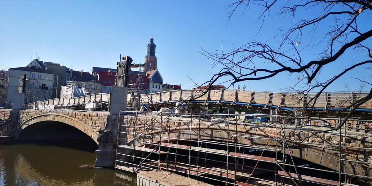 Odcinek 101 - plac budowy remontowanych mostów Pomorskich 