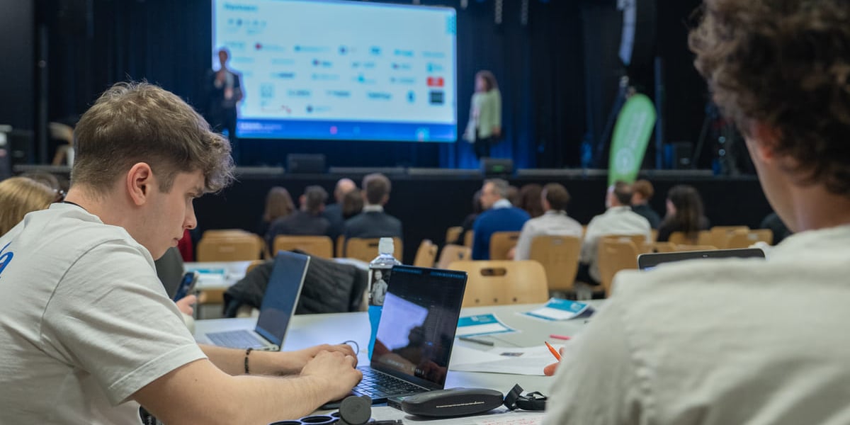 Pierwszy dzień CASSINI Hackaton we Wrocławiu. 24.04.2026