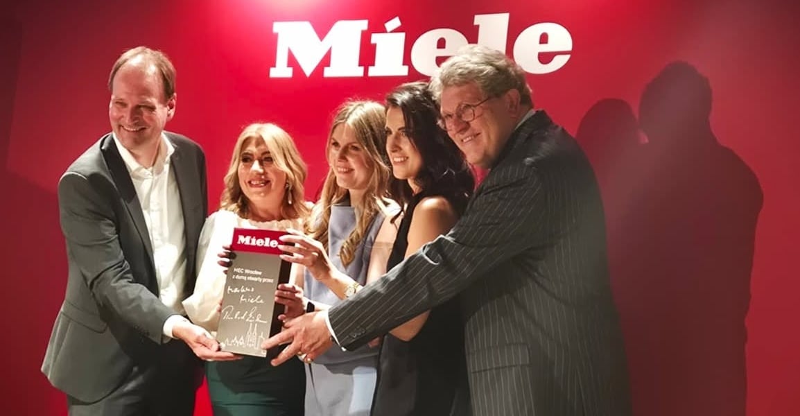 Mężczyźni i kobiety. Centrum Doświadczeń Miele (Miele Experience Center) powstało w kompleksie Bulvary przy ulicy Księcia Witolda 13