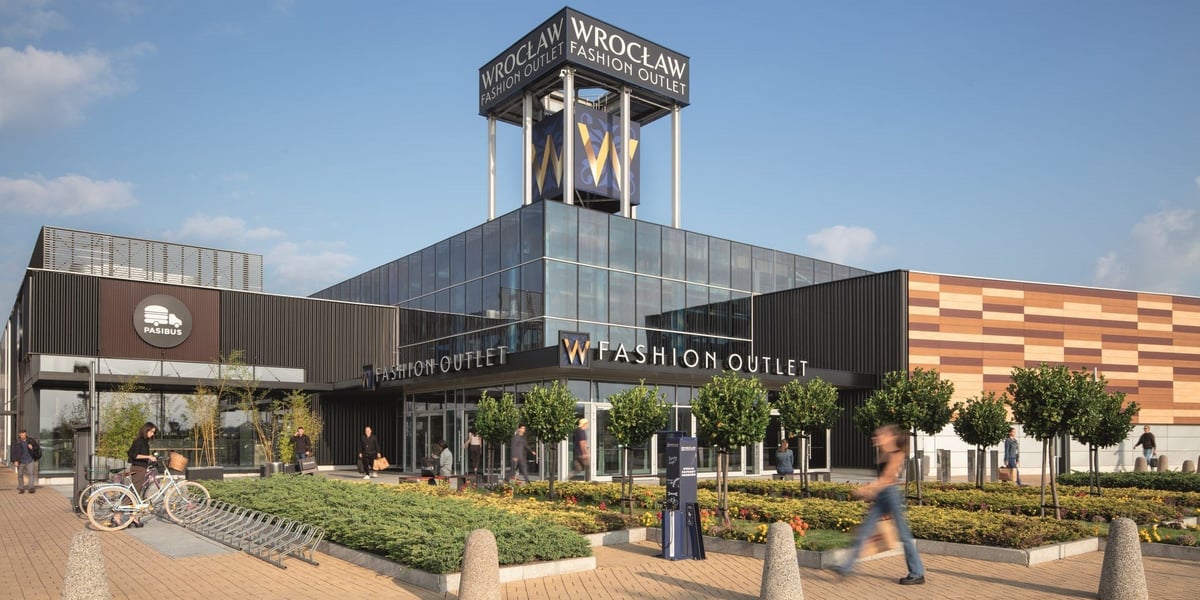 Centrum handlowe Wrocław Fashion Outlet (dawne Factory) przy ul Granicznej we Wrocławiu
