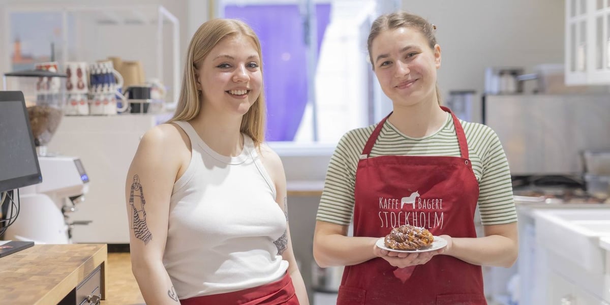 Dwie pracownice Kaffe Bageri Stockholm przy ul. Nożowniczej