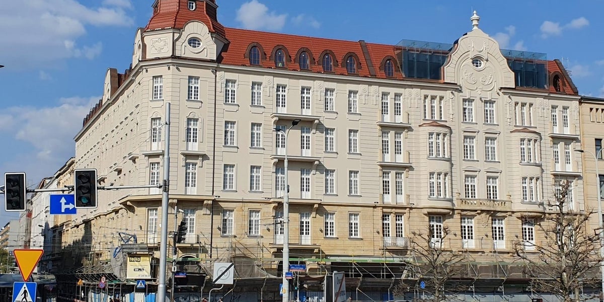 Hotel Grand we Wrocławiu, odradza się jak Feniks z popiołu: ornamenty i sztukateria