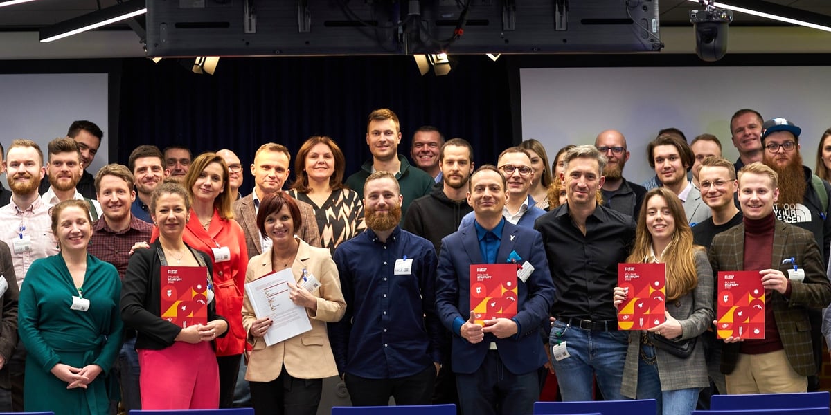 Kobiety i mężczyźni, jedna z poprzednich edycji premiery Raportu Polskie Startupy
