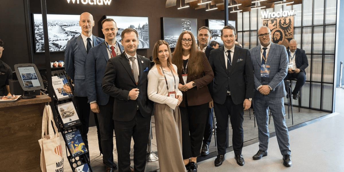 Delegacja z Wrocławia na targach MIPIM w Cannes.